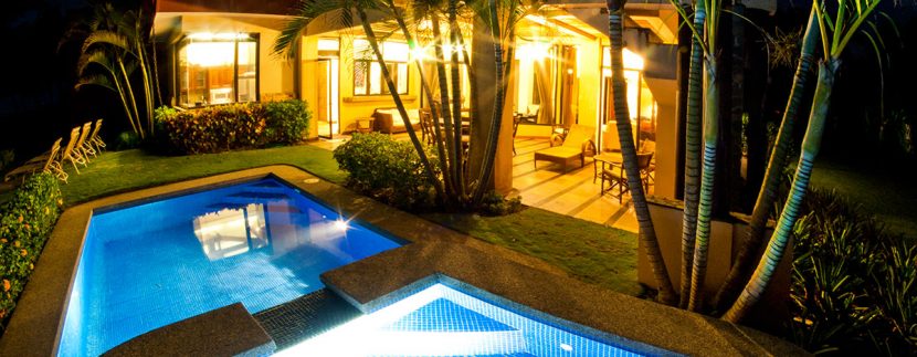 3 - front at nightcostarica_lacosta_beach front luxury house with pool